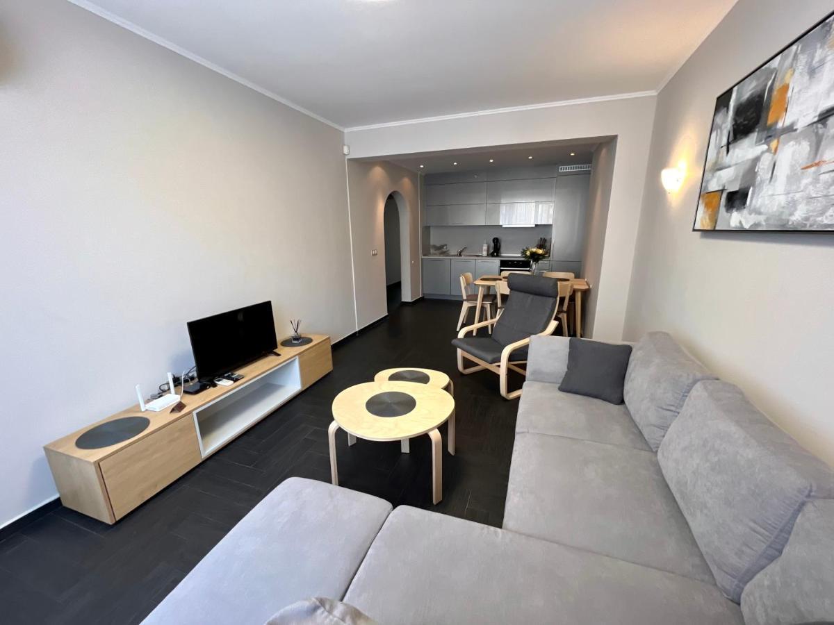 Excellent Location ! General Gurko Apartment Софія Екстер'єр фото